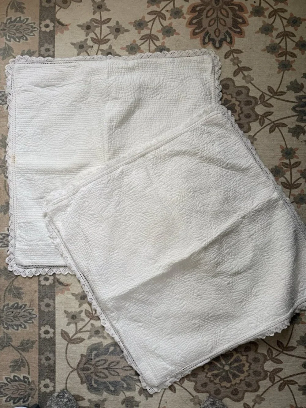 Vintage Ralph Lauren White Matelasse Crochet  Quilted Large Pillow Shams 30x30